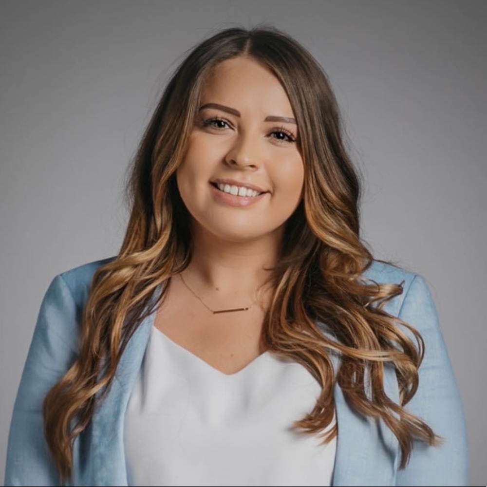 Meet your Posher, Claire